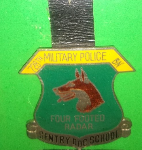 728 MP Bn Sentry Dog School patch